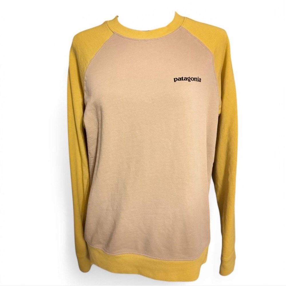 Patagonia Tan and Yellow Crewneck Sweater